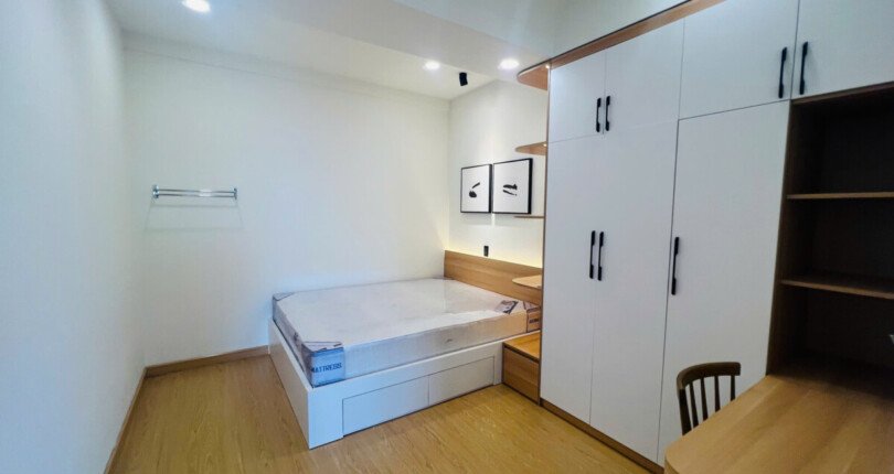 phong ngu can ho ban 6 810x430 - Bán căn hộ cao cấp The grand View, 119m2, giá 10.5 tỷ, 03pn, hà đẹp , nội thất mới 100 %.