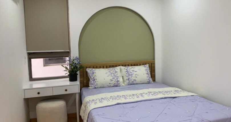 phong ngu can ho ban 9 810x430 - Cần bán căn hộ chung cư Saigon South, 76m2, 02pn, giá 5.690 tỷ, view hồ bơi, nhà đẹp.
