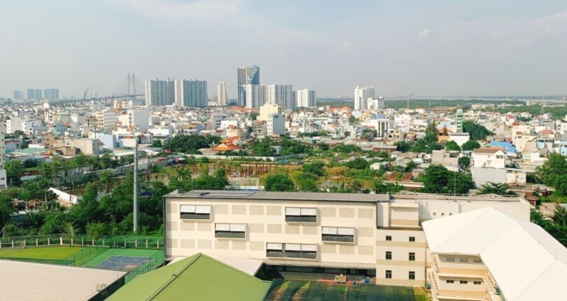 vi tri can ho ban lien ke truong nhat ban 810x430 - Giá mua bán căn hộ 2pn tháp G chung cư The Peak phường Tân Mỹ Hồ Chí Minh T7/2025