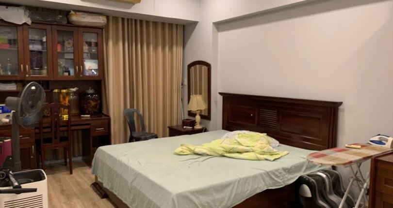 ban can ho garden court 2 10 1 810x430 - Bán nhanh căn Garden Court 2. DT 135m2 Nhà như hình- 3 phòng-2wc ban công rộng rất thoáng- sẵn sổ- Giá 14 Tỷ