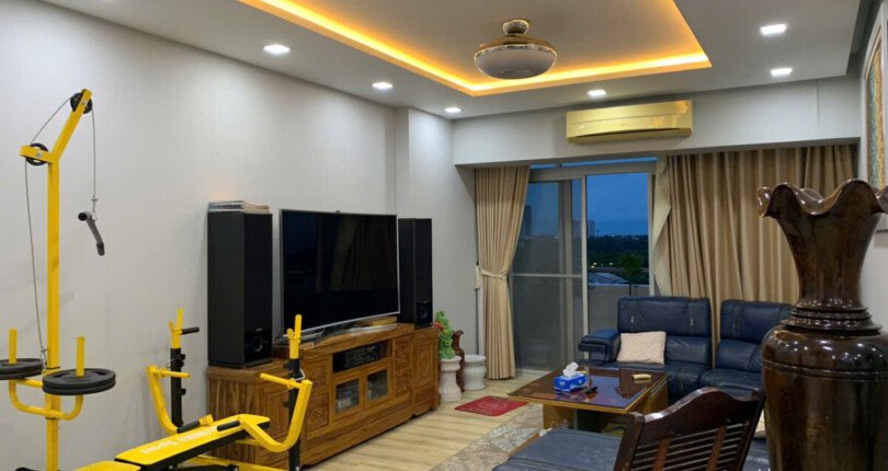 ban can ho garden court 2 13 810x430 - Bán nhanh căn Garden Court 2. DT 135m2 Nhà như hình- 3 phòng-2wc ban công rộng rất thoáng- sẵn sổ- Giá 14 Tỷ