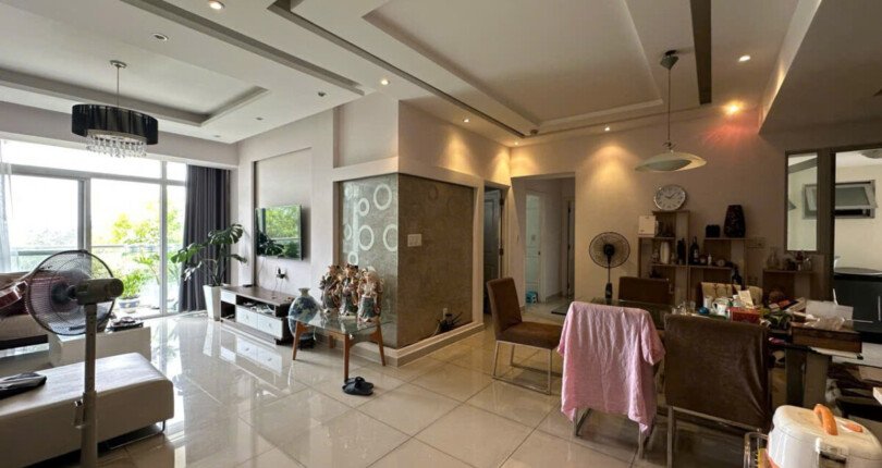 ban can ho graden court 1 4 810x430 - Bán nhanh căn hộ Garden Court 1. DT 128m2 Thiết kế 3 Phòng-2wc- Nội thất như hình- Nhà đang trống- Giá bán 12.8 Tỷ