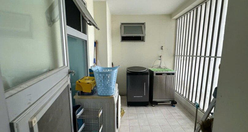 ban can ho graden court 1 8 810x430 - Bán nhanh căn hộ Garden Court 1. DT 128m2 Thiết kế 3 Phòng-2wc- Nội thất như hình- Nhà đang trống- Giá bán 12.8 Tỷ