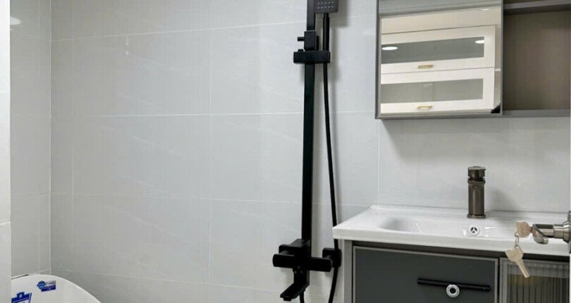 ban can ho hung vuong 1 11 810x430 - Cần bán siêu phẩm Sky Garden 1. Căn hộ Duplex. Mới decor Nội thất như hình- 2 Phòng-2wc- Giá bán 4.690 Tỷ