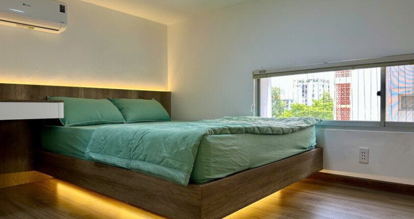 ban can ho hung vuong 1 12 810x430 - Cần bán siêu phẩm Sky Garden 1. Căn hộ Duplex. Mới decor Nội thất như hình- 2 Phòng-2wc- Giá bán 4.690 Tỷ