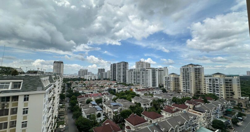 ban can ho midtown m6 8 810x430 - Bán nhanh căn hộ Midtown Tòa M6. DT 90m2 Lầu cao View đông nam- nội thất chủ đầu tư- Có ô xe trệt- Giá 8.6 Tỷ