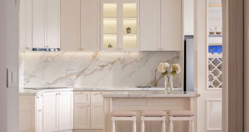 ban can ho riverpark residence 8 810x430 - Cần bán căn hộ Riverpark Residence. DT 127m2 Nhà rất đẹp- Nội Thất mới 100%- Nhận nhà vào ở ngay- 3 PN-2wc- Giá 14.2 Tỷ
