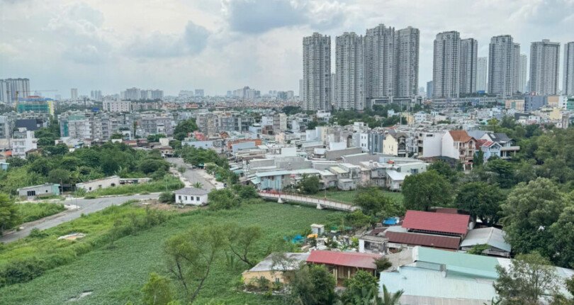 ban can ho sky garden 3 19 1 810x430 - Bán căn hộ đẹp tại Sky Garden 3. Căn góc 80m2 lầu cao- Mới decor nội thất- 3 Phòng-2wc- Giá bán 6.490 Tỷ