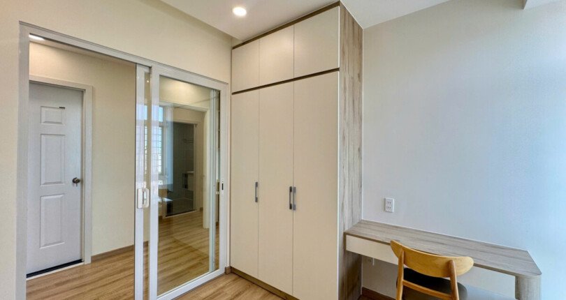 ban can ho sky garden 3 8 11 810x430 - Bán nhanh căn hộ Sky Garden 3. DT 70m2 Nhà đẹp Lầu cao- View Hồ Bơi- 3 phòng-2wc- Đang cho thuê 23 Triệu. Giá bán 5.5 Tỷ