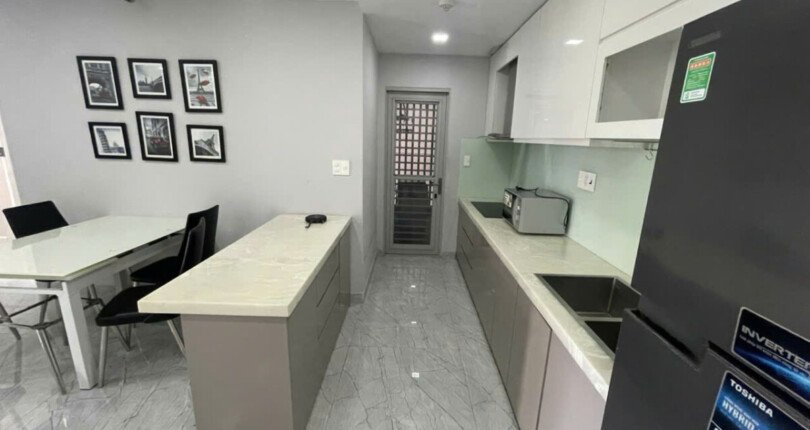 bep can ho ban 5 810x430 - Chung cư Scenic Valley 1, diện tích 89m2, giá 7.1 tỷ, nhà đang có hợp đồng thuê 20tr/tháng.