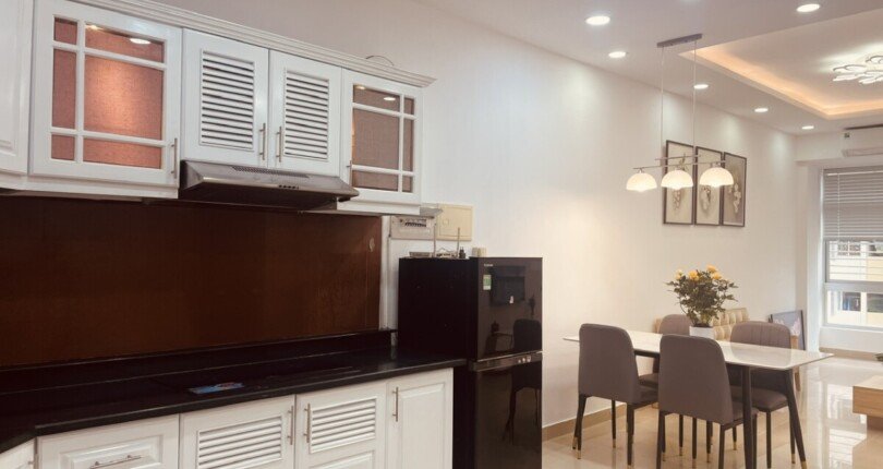 bep can ho can cho thue 3 810x430 - Cho thuê căn hộ chung cư Sky Garden 2, 71m, 02pn, giá 16tr/tháng , nội thất mới hoàn toàn.