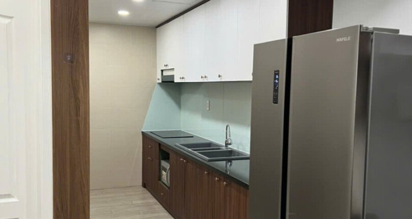 bep trong can ho ban 1 810x430 - Giá mua bán căn hộ 2pn tháp B chung cư Hưng Phúc Hapapy Residence T8/2025