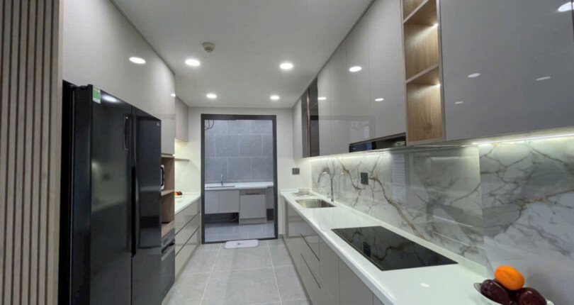 bep trong can ho ban 3 810x430 - Giá m ua bán căn hộ 3pn chung cư Riverside Residence nhà mới đẹp