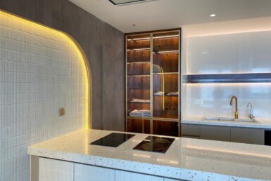 can canh bep trong can ho ban 385x258 - Mua b&aacute;n căn hộ chung cư The Peak Midtown m8 Ph&uacute; Mỹ Hưng gi&aacute; rẻ