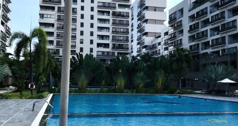 can canh tien ich ho boi noi khu the panorama 810x430 - Giá mua bán căn hộ sân vườn diện tích 167m2 chung cư The Panorama T8/2025