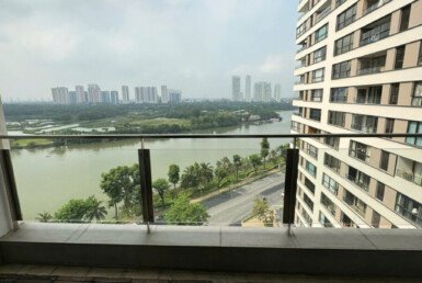 can-ho-ban-cong-phong-khach-truc-dien-song