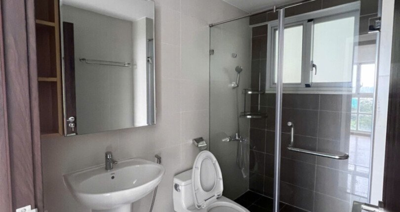 can ho co 2 toilet hoan thien nhu hinh 1 810x430 - Giá cho thuê căn hộ 3pn view sông Tháp H chung cư Happpy Valley Phú Mỹ Hưng T7/2025
