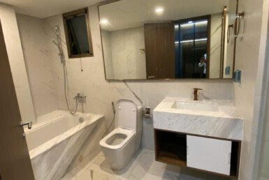 can-ho-co-2-toilet-nhu-hinh