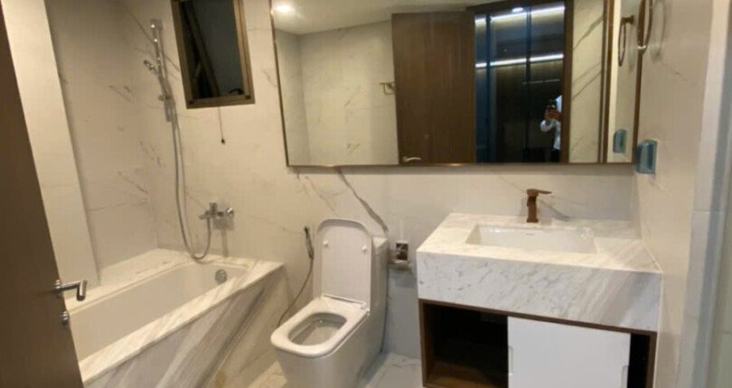 can ho co 2 toilet nhu hinh 810x430 - Bán gấp căn hộ 3pn căn góc lầu cao Tháp A chung cư The Peak Phú Mỹ Hưng giá 14,5 tỷ