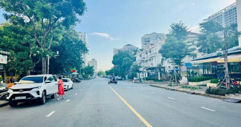 duong so 17 810x430 - Giá mua bán Shophouse mặt Đường số 17 kdc Cảnh Viên 2 Phú Mỹ Hưng Phường Tân Mỹ T7/2025