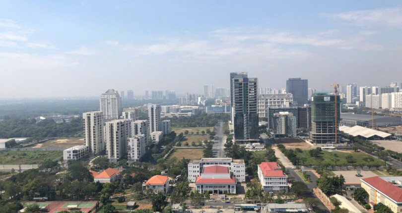 gen h z6825590749962 7d6382ec069a1c6d297cae420cf1b511 1 810x430 - Bán The View Block T6 tầng 24 3 phòng ngủ giá 12.5 tỷ