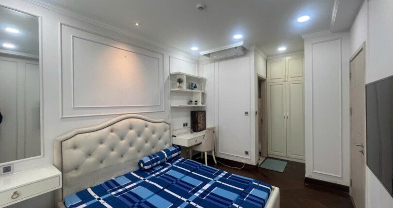 gen h z6825601520460 0e0caecd920f9ad8716179bc3cdacacb 810x430 - Cho thuê Midtown M6 Block E Tầng 4 dt 89m 2 phòng giá 24 triệu