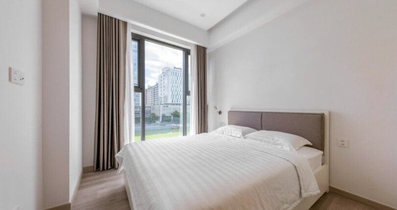 gen h z6825604420475 50dfb1ab9bb15fee9cb93fcc3a806be9 810x430 - Cho thuê Cadinal Court Block A Tầng 3 DT 76m 2 phòng giá 31,5 triệu