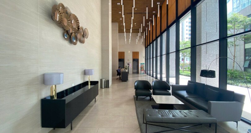 gen h z6825613099716 10c1094f9455d4165a645d0c1b658902 810x430 - Bán Midtown M7 Block C Tầng 5 dt 79m 2 phòng giá 7.5 tỷ