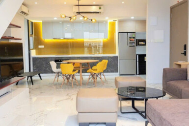 gen n z6828546938854 30165d42c562067bde312972577caa8b 385x258 - Bán Duplex The View Block T8 Tầng 10 dt 137m 3 phòng giá 12 tỷ net