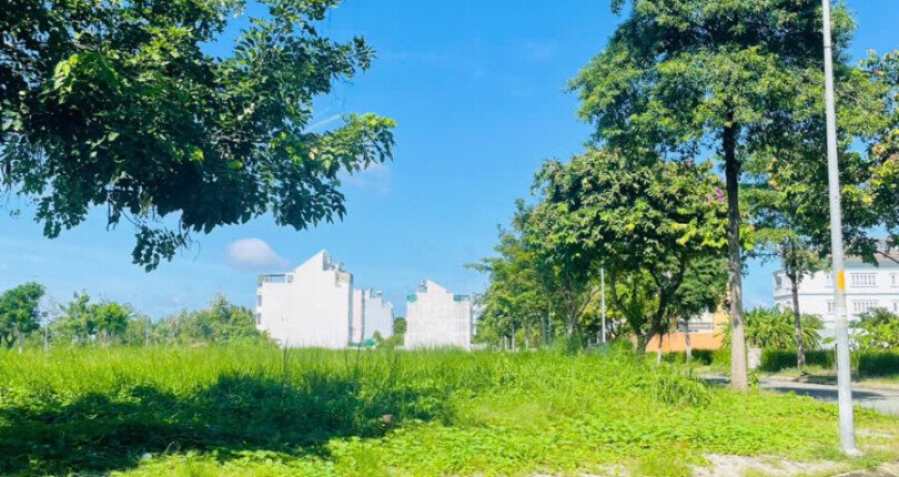 hinh anh mua ban dat nen biet thu kdc phu xuan nha be t7 2025 810x430 - Giá mua bán đất nền Biệt thự mặt Đường số 6 kdc Phú Xuân Nhà Bè T7/2025