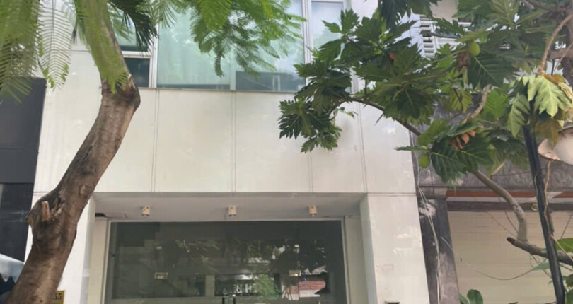 hinh anh mua ban toa nha van phong duong noi khu hung gia 1 t7 2025 810x430 - Giá mua bán tòa nhà văn phòng có thang máy đường Nội khu Hưng Gia 1 T7/2025