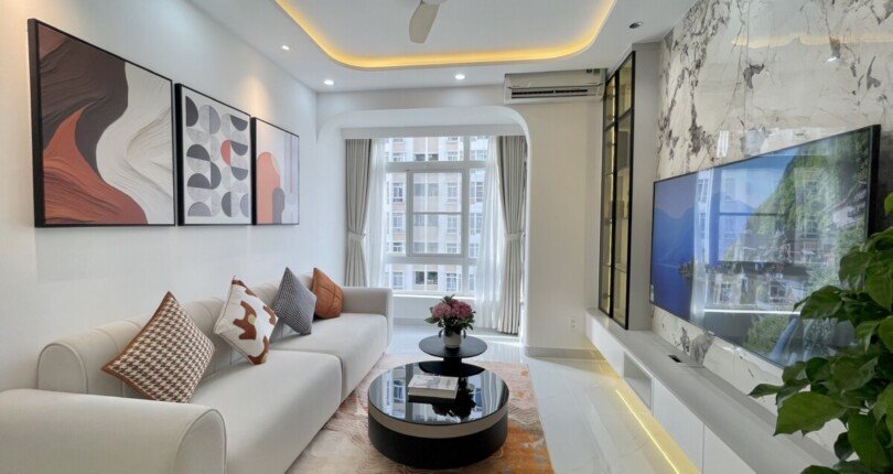 hinh anh phong khach can ho can ban 3 810x430 - Bán căn hộ chung cư Sky Garden 3, 72m2, 03pn, giá 6.290 tỷ, nhà mới, view Landmark 81.