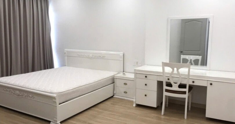 hinh anh phong ngu can ho ban 810x430 - Bán căn hộ chung cư Grand View C, diện tích 158m2, giá 15.8 tỷ, nhà đang có hợp đồng thuê lâu dài.