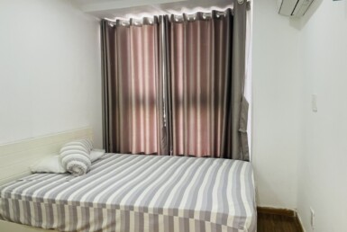 hinh anh phong ngu can ho can cho thue 385x258 - Cho thuê căn hộ 70m2, chung cư Scenic Valley 1, giá 18tr/tháng, nội thất căn hộ đầy đủ.