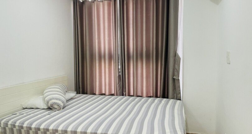 hinh anh phong ngu can ho can cho thue 810x430 - Cho thuê căn hộ 70m2, chung cư Scenic Valley 1, giá 18tr/tháng, nội thất căn hộ đầy đủ.