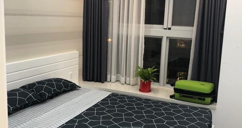 hinh anh phong ngu chinh can ho cho thue 810x430 - Cho thuê căn hộ chung cư Scenic Valley 1, 02pn, giá 18tr/tháng, view hồ bơi, nhà đang trống.