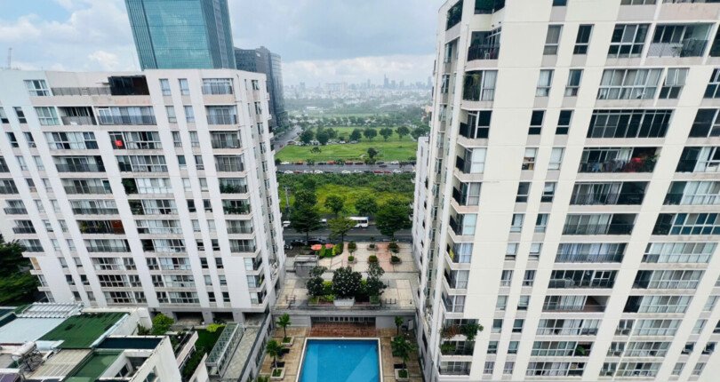 ho boi can ho ban 810x430 - Cần bán căn hộ 87m2, chung cư Star hill, đường số 10,khu đô thị Phú Mỹ Hưng, giá 8.2 tỷ, nhà mới hoàn toàn.