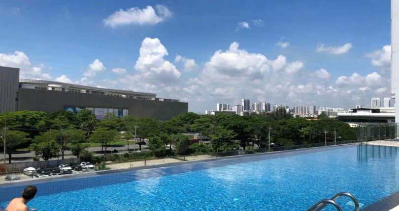 ho boi can ho can cho thue 810x430 - Cho thuê nhanh căn hộ chung cư Scenic Valley 2, 77m2 , giá 20tr/tháng, nhà đang trống, xem nhà dễ.