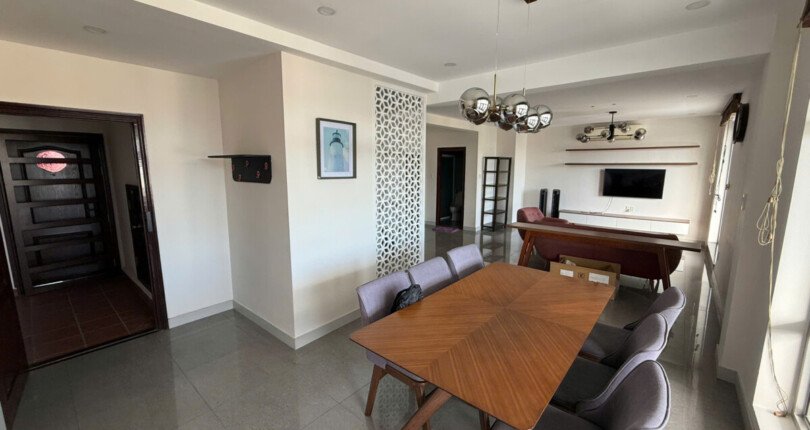 khong gian phong an rong rai 810x430 - Giá mua bán penhouse tháp H chung cư Hưng Vượng 2 Phú Mỹ Hưng T7/2025