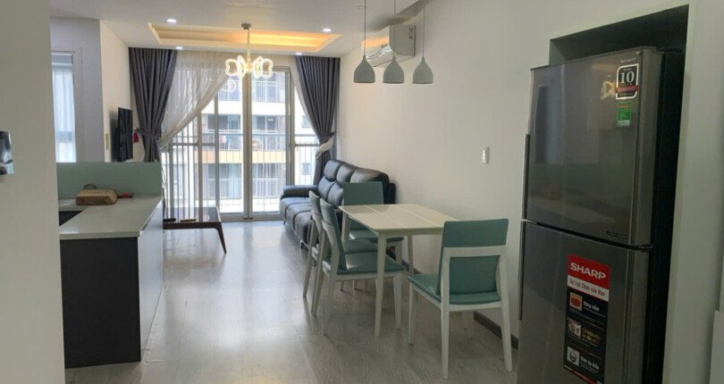 phong khach can ho ban 19 810x430 - Giá mua bán căn hộ 2pn tòa F chung cư Scenic Valley 1 T7/2025