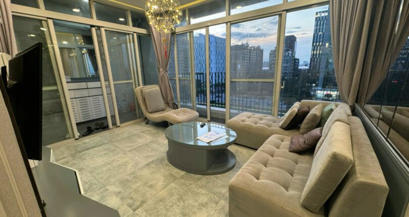 phong khach can ho ban 23 810x430 - Bán căn hộ chung cư Star hill, 95m2, giá 8,350 tỷ, 03pn, nhà đang có hợp đồng thuê 21tr/tháng.