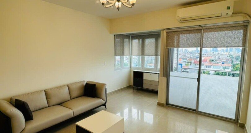 phong khach can ho ban 26 810x430 - Giá mua bán căn hộ 3pn tháp A lầu cao chung cư Mỹ Khánh 2A Phú Mỹ Hưng T7/2025