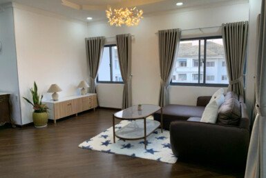 phong-khach-can-ho-ban