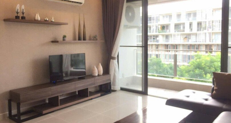 phong khach can ho ban 810x430 - Giá mua bán căn hộ 3pn The Panorama phường Tân Hưng T7/2025