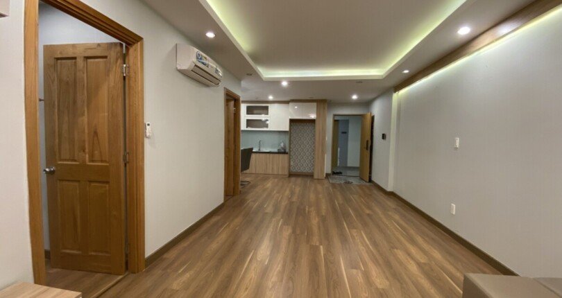 phong khach can ho can cho thue 2 810x430 - Cho thuê căn góc chung cư Scenic Valley 2, 02pn, giá 800usd/tháng, nội thất đầy đủ, xem nhà dễ.