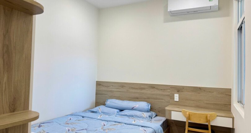 phong ngu can ho ban 41 810x430 - Bán căn hộ diện tích 70,12m2 chung cư Sky Garden 3, tầng cao, 03pn, giá 5.5 tỷ, nhà đang có hợp đồng thuê 23tr/tháng.