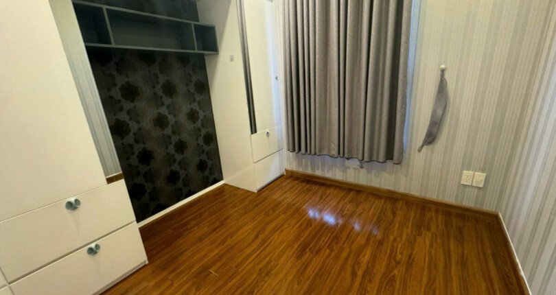 phong ngu can ho can ban 10 810x430 - Bán căn hộ chung cư Star hill, 95m2, giá 8,350 tỷ, 03pn, nhà đang có hợp đồng thuê 21tr/tháng.