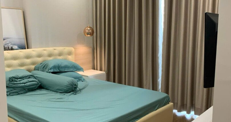 phong ngu can ho can ban 24 810x430 - Bán căn hộ 101m2, chung cư Scenic Valley 1, nhà đầy đủ nội thất, đang có hợp đồng thuê ổn định.