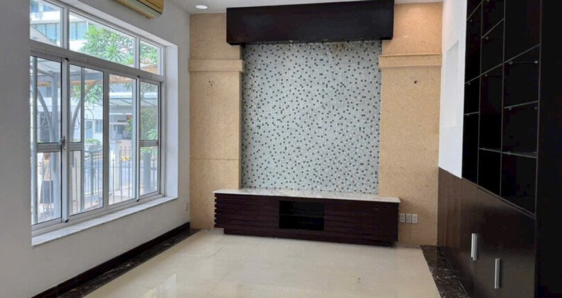 phong ngu nho lau 2 810x430 - Giá mua bán nhà Biệt thự nguyên căn số 38 Mỹ Thái 2A Phú Mỹ Hưng T7/2025