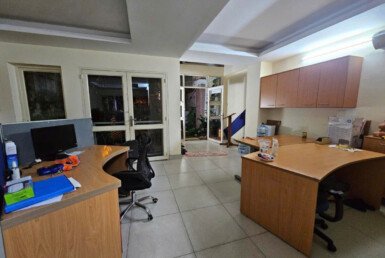 toa-nha-co-15p-thiet-ke-dang-chdv